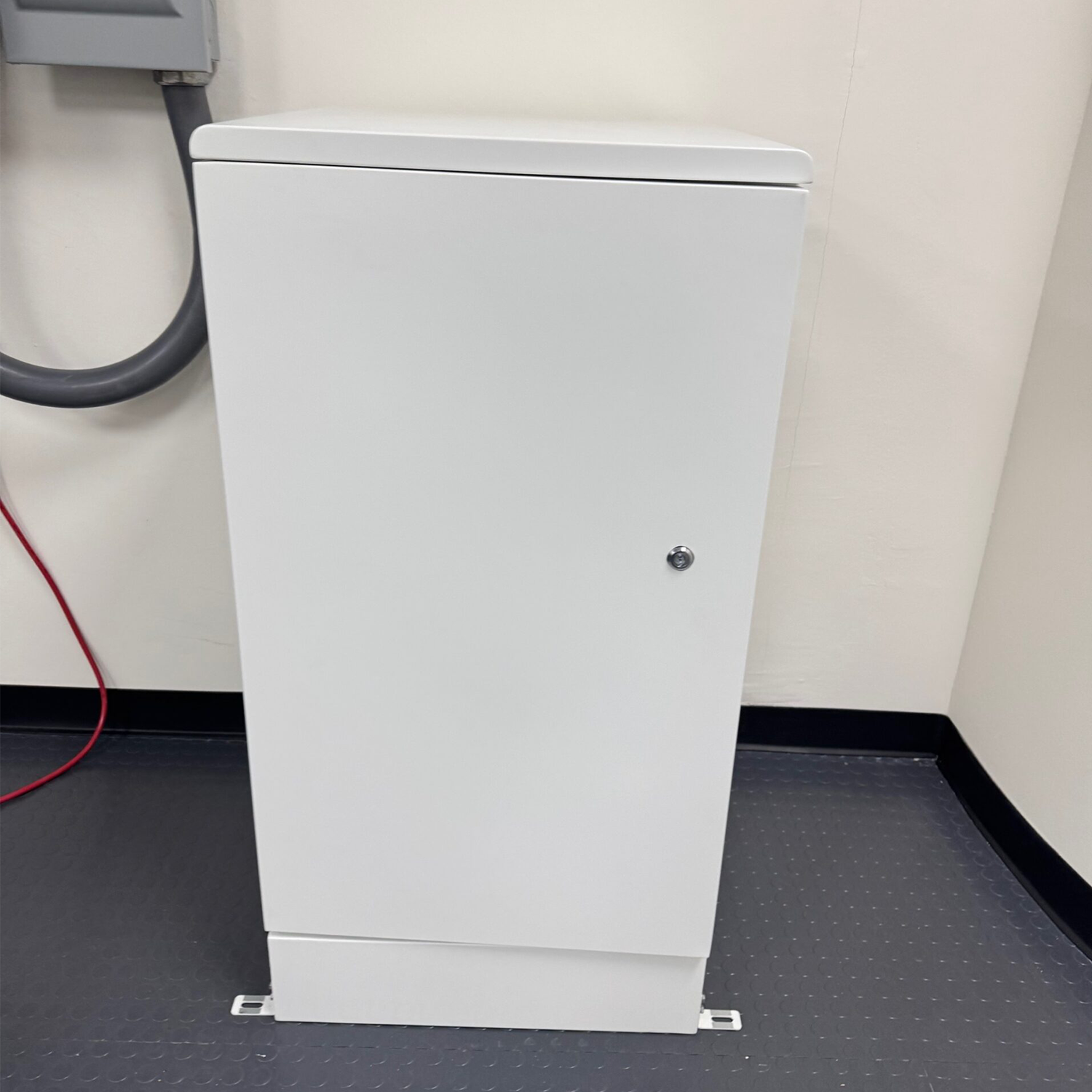 Deye 4 Slot Battery Cabinet for SE-G5.1 Pro-B